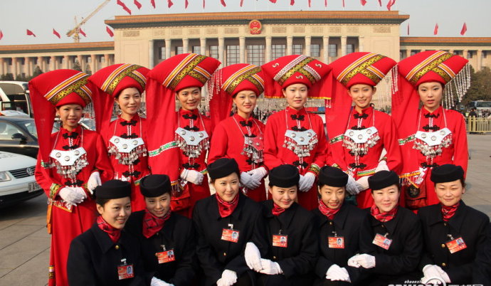 <em>美女</em>如云靓两会,<em>一派</em>国色映京城(多图)-赖国清