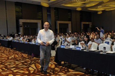 今日感慨：让中学生接触社会