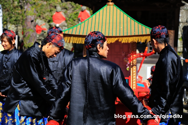 长崎灯会，红红火火闹元宵