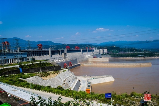 中国科技旅游的皇冠——三峡大坝
