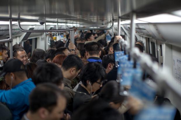 北京实行地铁计程票制的利弊分析