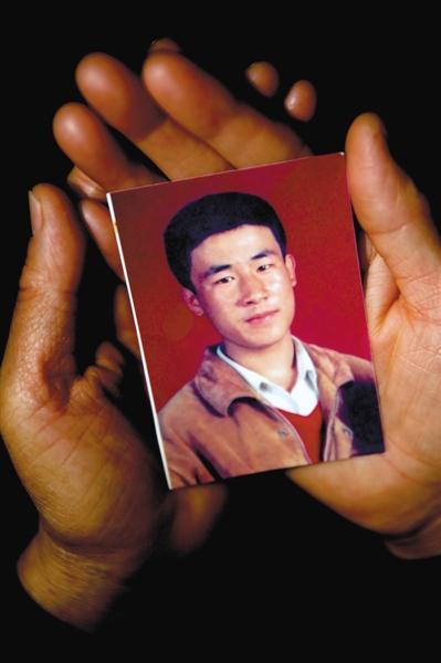 法律人，你必须向呼格吉勒图谢罪！