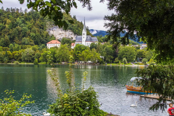 “阿尔卑斯山眼泪”之布莱德湖——斯洛文尼亚印象之一
