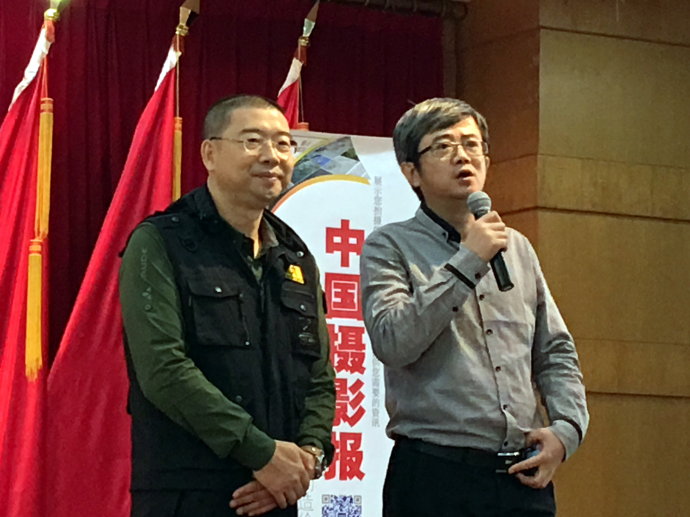 这样的讲座相信比许多艺术展更有效 这样的讲座相信比许多艺术展更有效