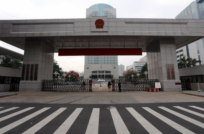 这样的讲座相信比许多艺术展更有效