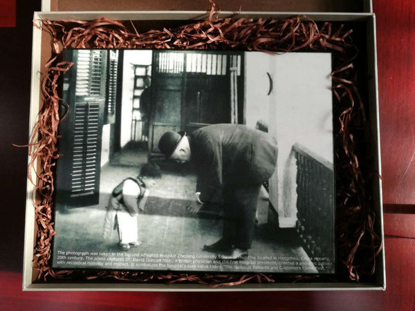 向孩子致敬 向孩子致敬