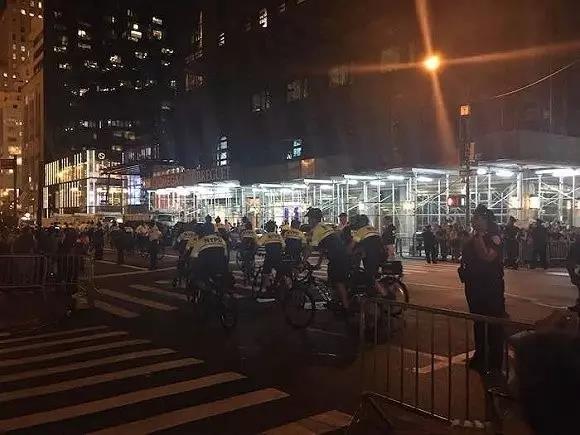 时寒冰:特朗普手撕美国:从美国至上到白人至上 时寒冰:特朗普手撕美国:从美国至上到白人至上