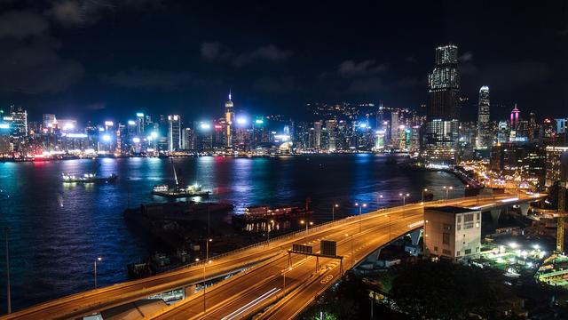 香港车位售价高达500万，世界天价车位给大陆楼市启示何在？