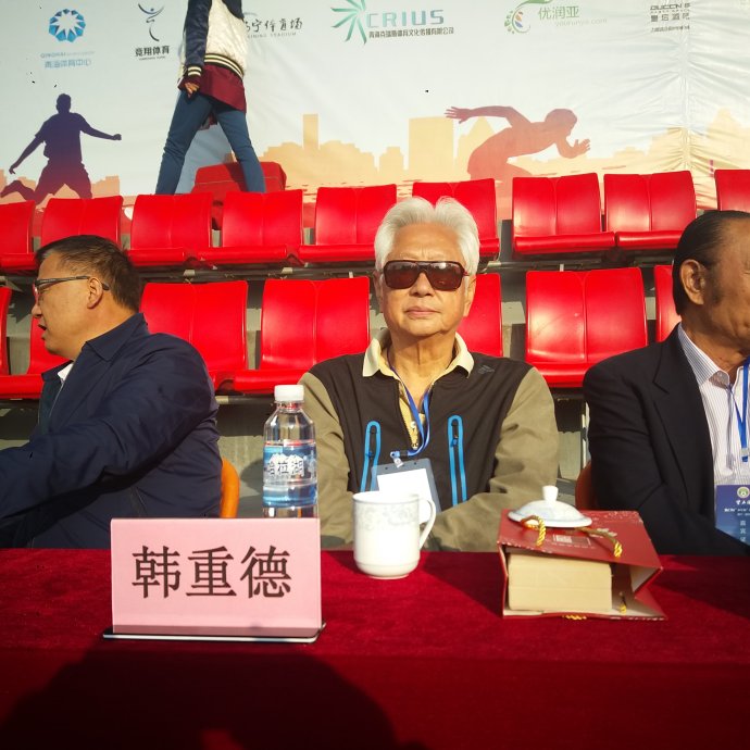 老球王老球星不谈足球却心系足球 老球王老球星不谈足球却心系足球