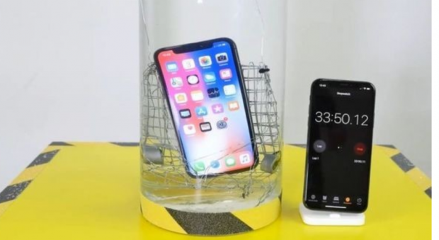 苹果、三星新出的旗舰型手机为什么都加上了防水防尘功能？