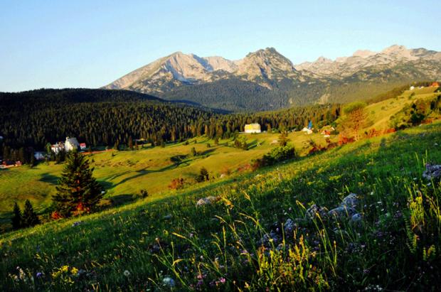 黑山之旅：美丽的杜米托尔
