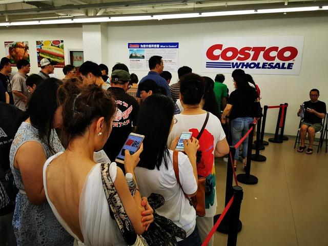 上海开业第一天火爆到关门，Costco能否续写国外神话？