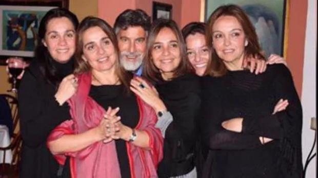 秘鲁新任总统萨加斯蒂的家庭故事
