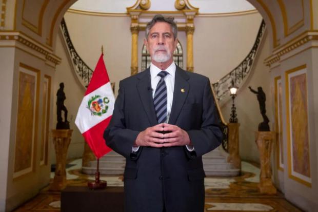 秘鲁总统宣布暂停与欧洲往来航班