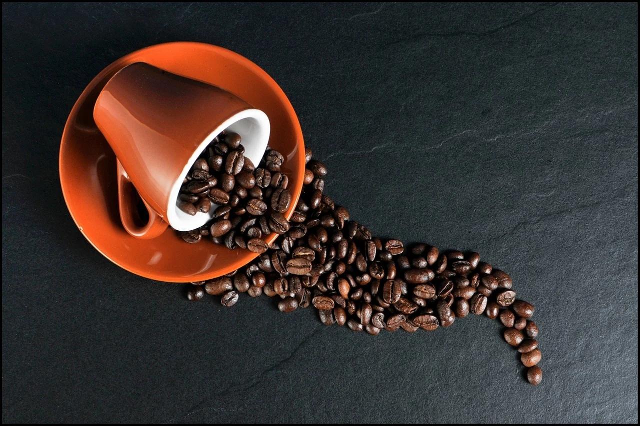 咖啡单骑救主，雀巢创十年最好季度表现，咖啡如何拯救雀巢的？