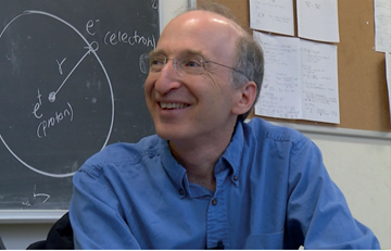 计算机“眼”中的宇宙膨胀 | 2011诺贝尔物理学奖得主访谈