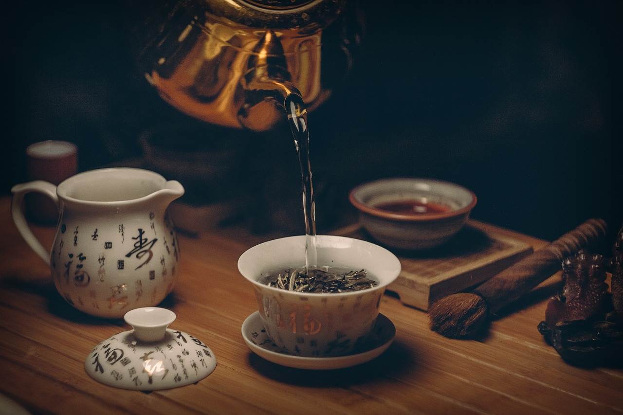 奈雪的茶上市首日就破发，刚刚融资数亿的袋泡茶茶里能被看好吗？