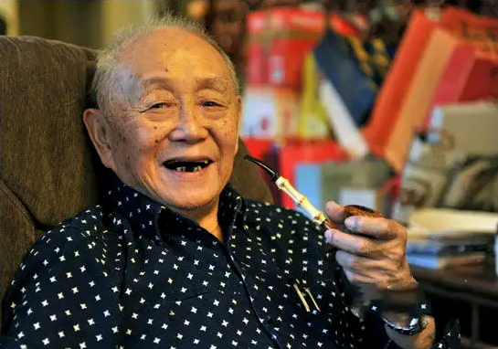 99岁，黄永玉：好奇和偏方