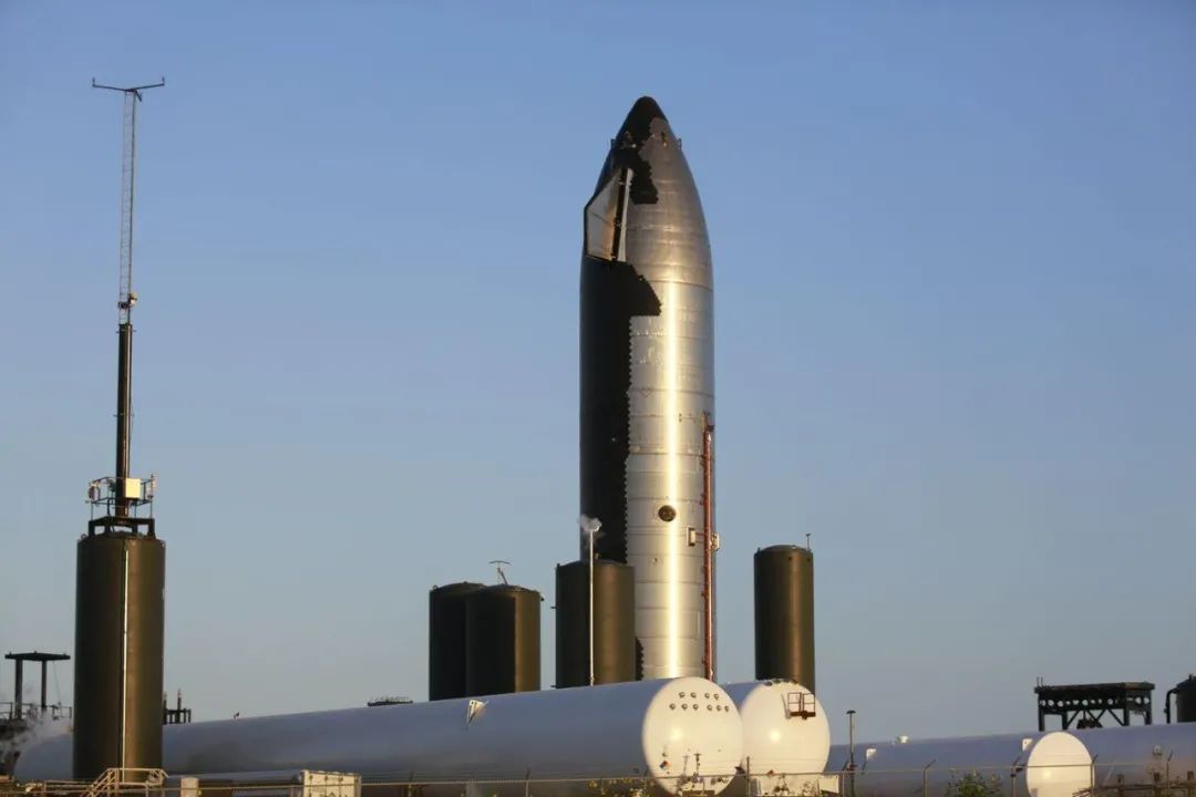 SpaceX获15亿美元融资 估值达1250亿美元