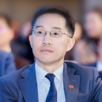 第十六届财新峰会：韧性与耐心